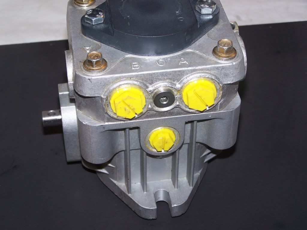 Parker H310B Hydro pump exmark zero turn lawn mower....